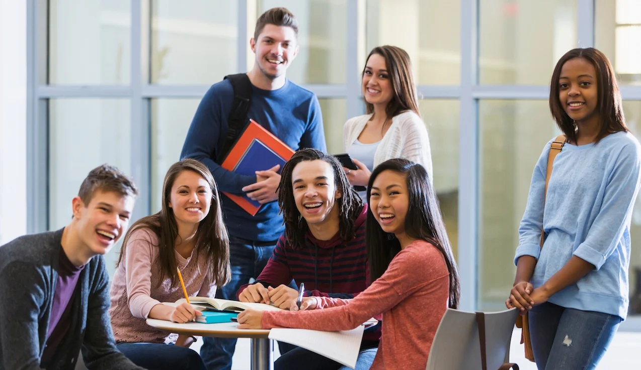 Students collaborating together